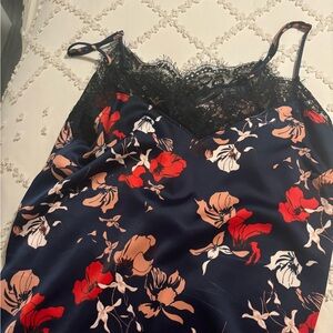 Floral print top, size small. Gently used, like new.